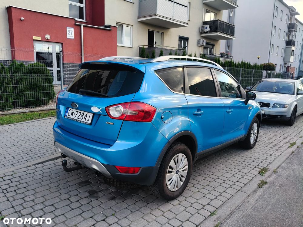 Ford Kuga 2.0 TDCi 2x4 Titanium - 5