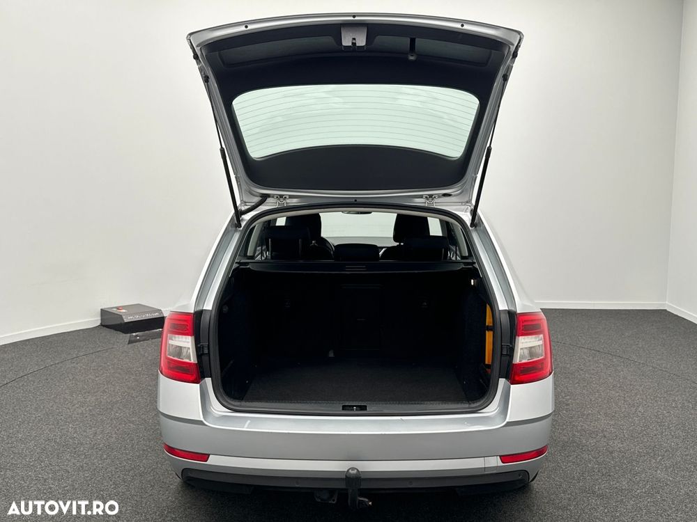 Skoda Octavia - 3