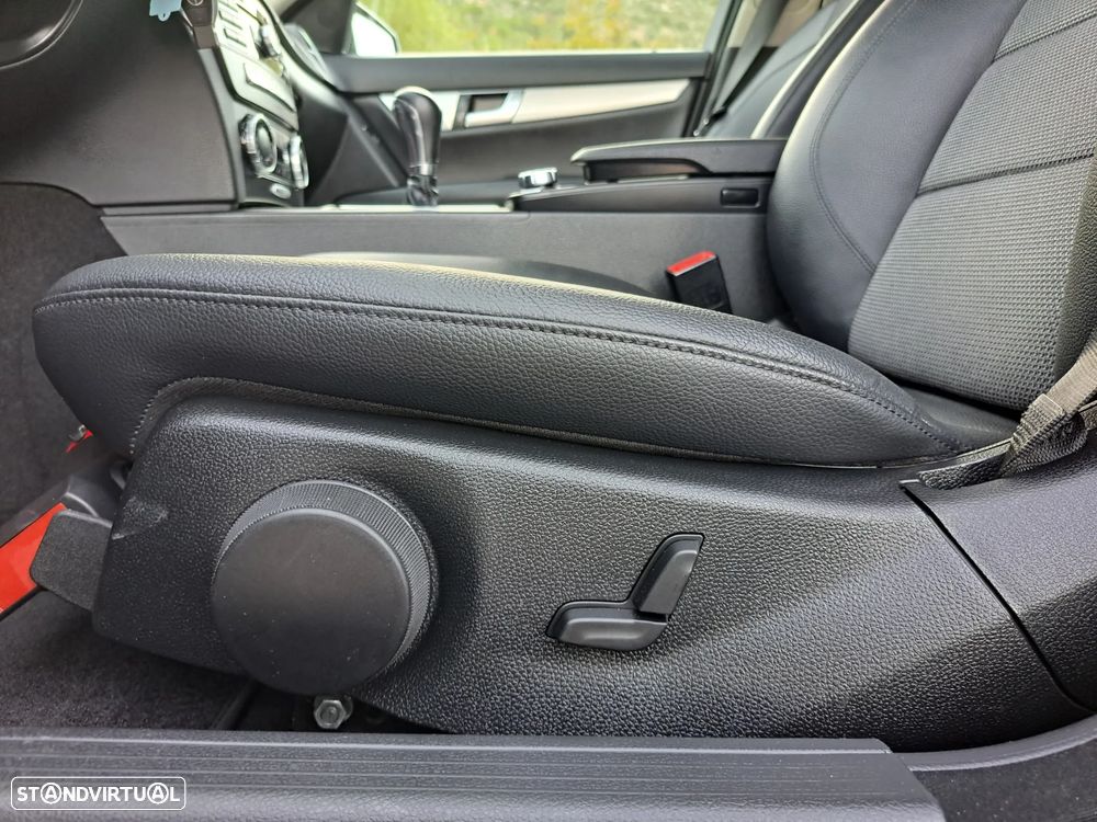 Mercedes-Benz C 220 - 20