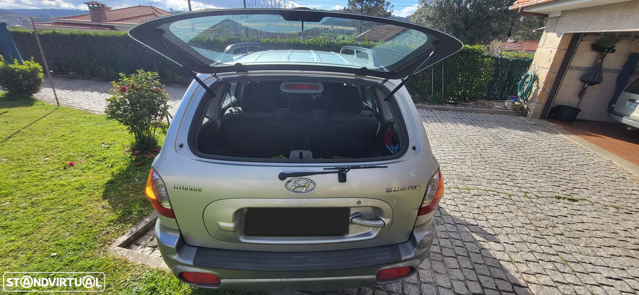 Hyundai Santa Fe 2.0 CRDi Family 4WD - 5