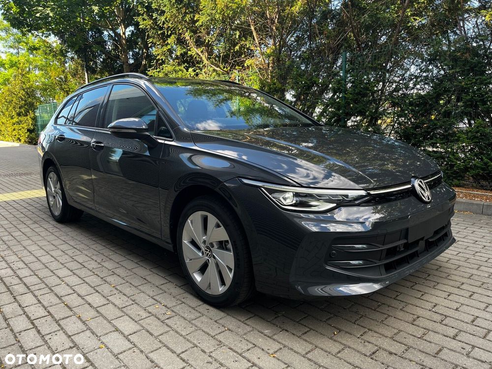 Volkswagen Golf - 10