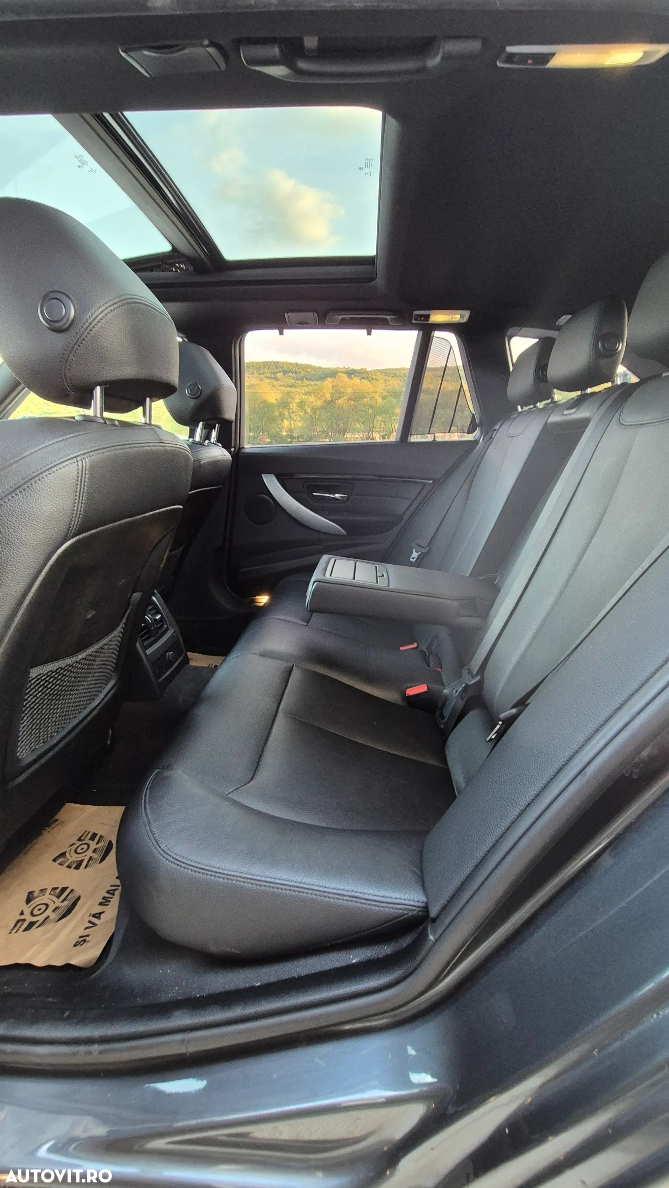 BMW Seria 3 318d Touring Aut. M Sport - 11