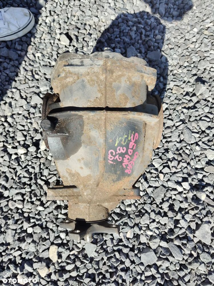 MERCEDES W211 SEDAN 3.2 CDI MOST TYLNY dyferencjał dyfer automat 2.47 - 2