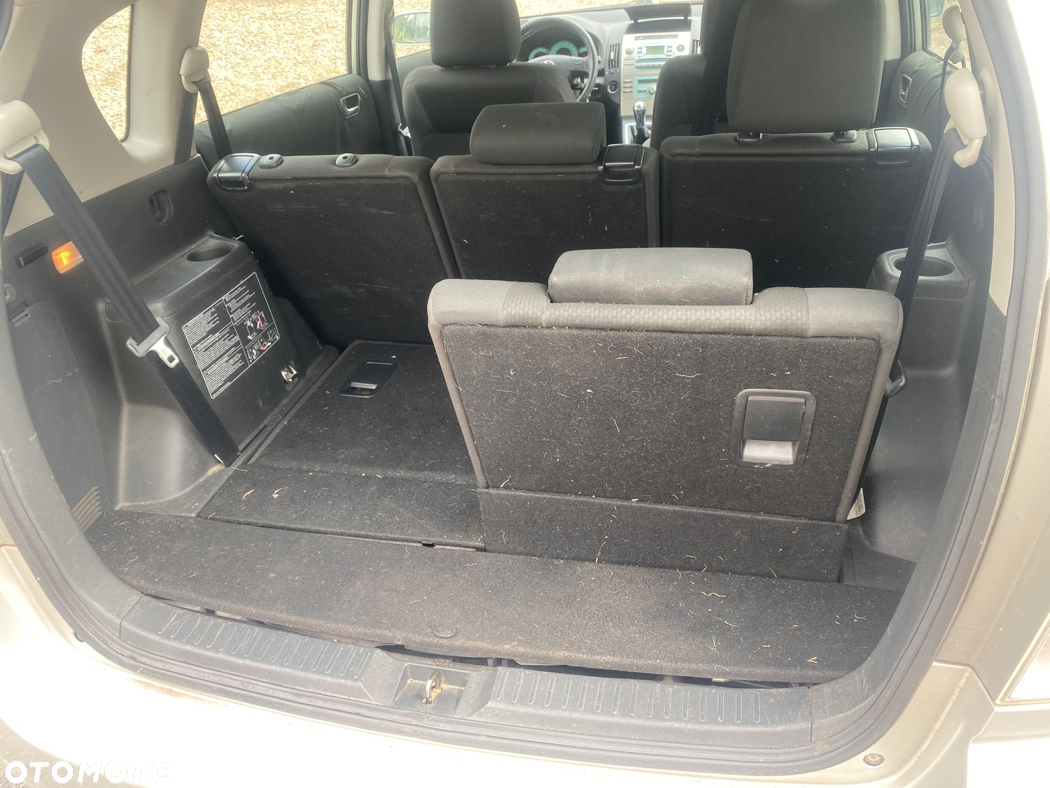 Toyota Corolla Verso - 14