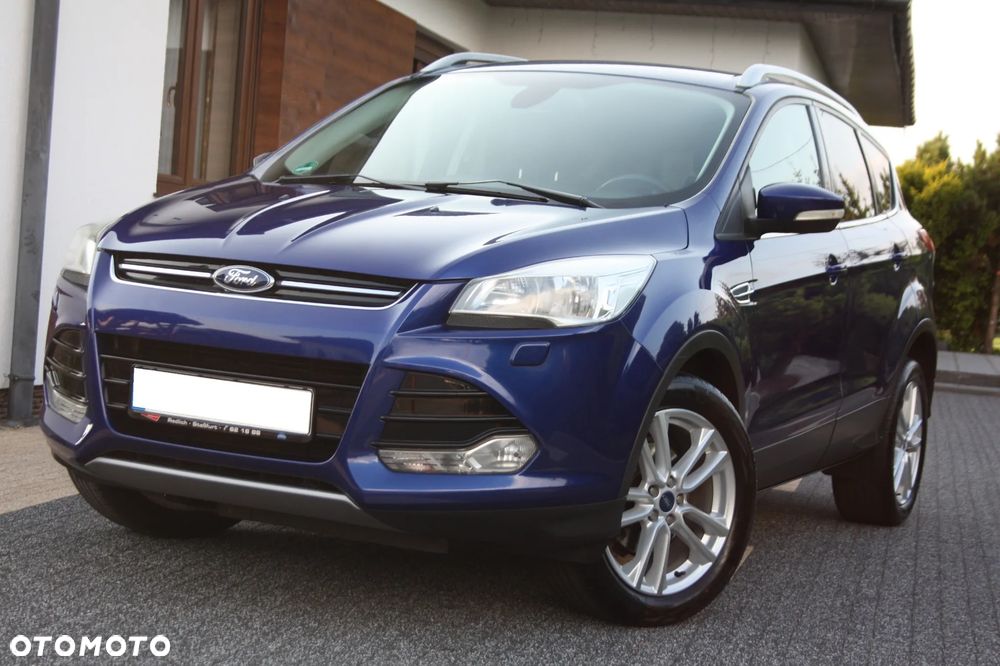 2013 Ford Kuga 1.6 EcoBoost 2x4 Titanium, photograph 3