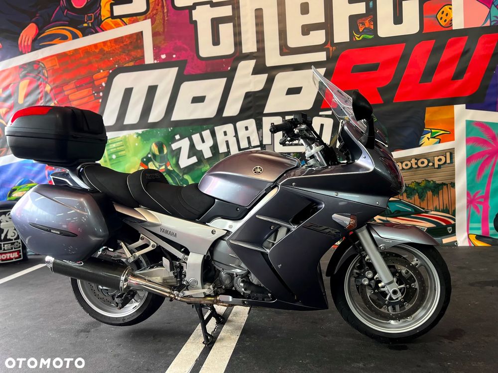 Yamaha FJR - 17
