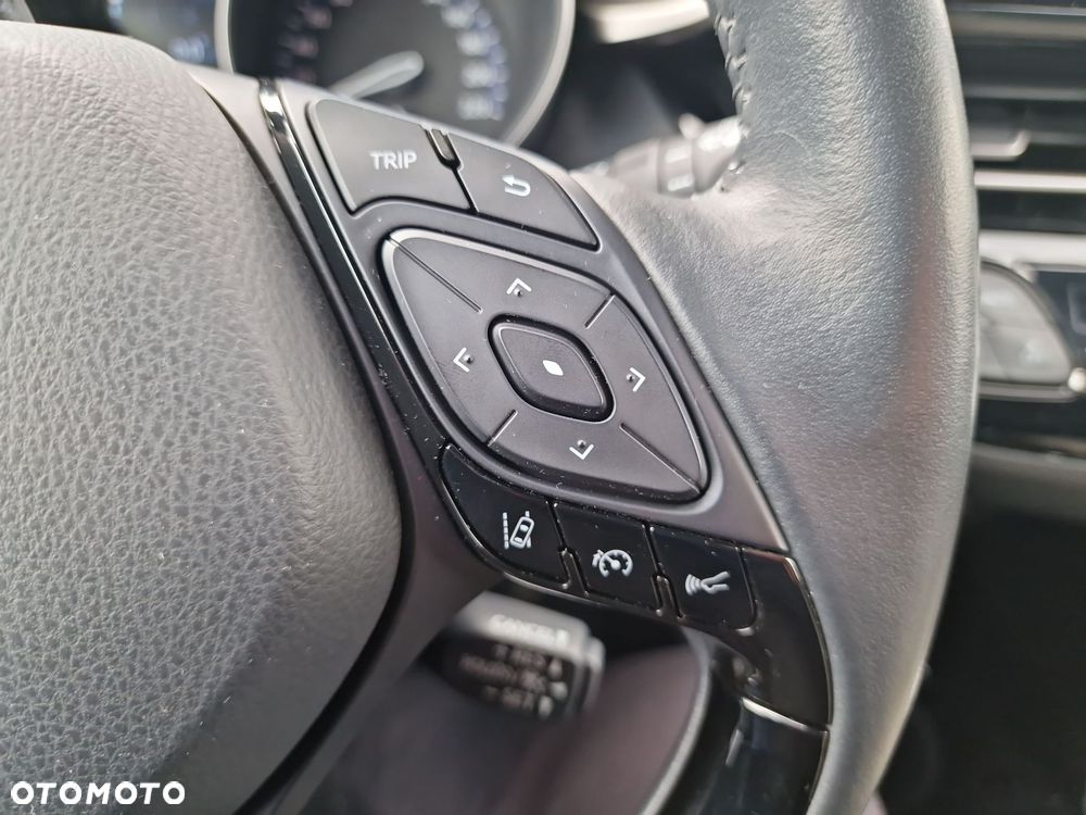 Toyota C-HR 1.8 Hybrid Executive - 26