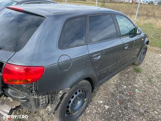 Dezmembrez Audi A3 an 2007 1.6 FSI cod BLF - 8