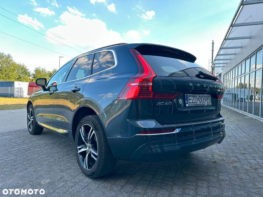 Volvo XC 60 B5 B AWD Geartronic Momentum Pro - 13