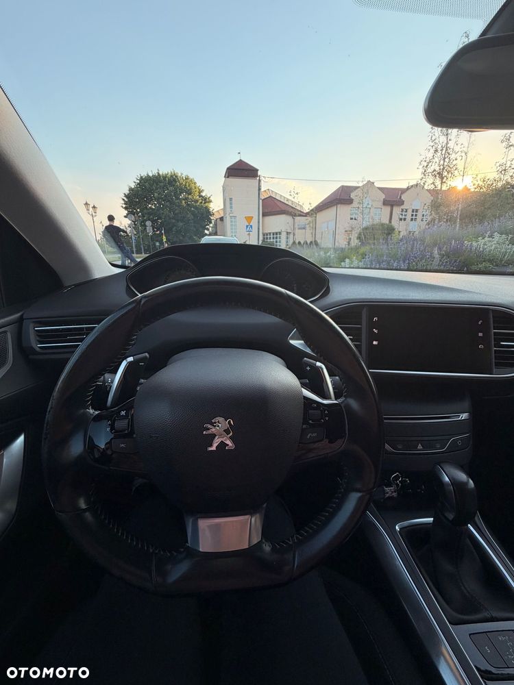 Peugeot 308 1.5 BlueHDi Active S&S EAT6 - 11