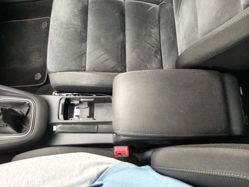 Volkswagen Golf 1.4 TSI Comfortline - 24