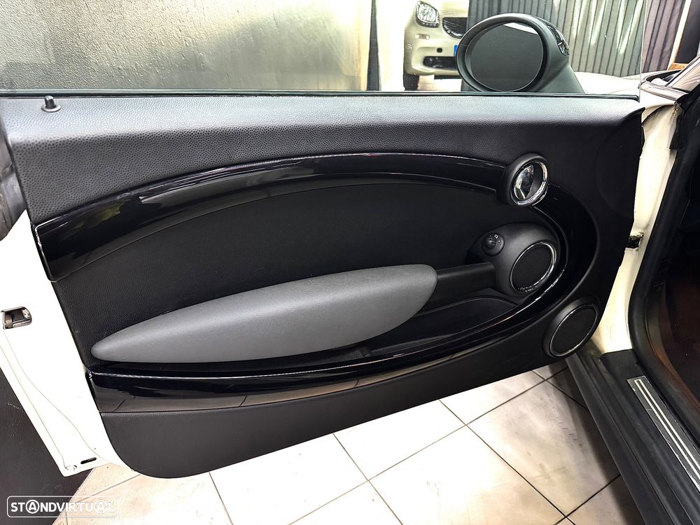 MINI 3 Portas One 1.4 - 12