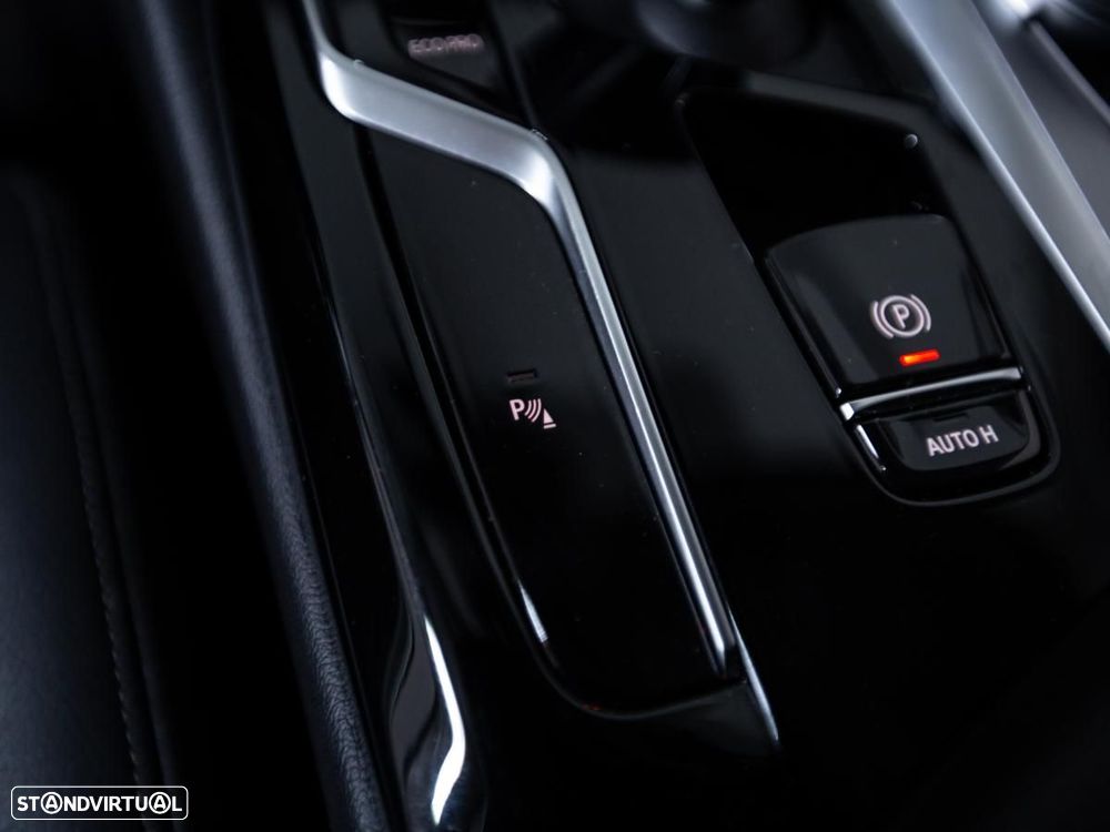BMW 520 d Auto - 25