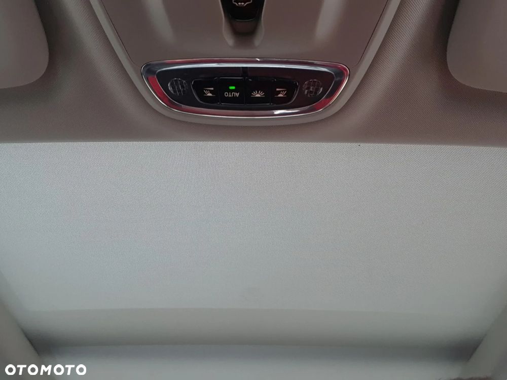 Volvo S60 T5 AWD Momentum Pro - 26