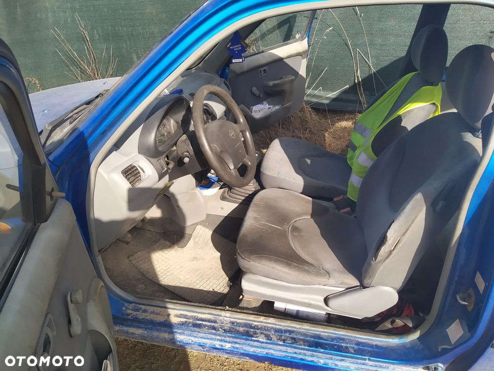 Nissan Micra 1.5 D - 8