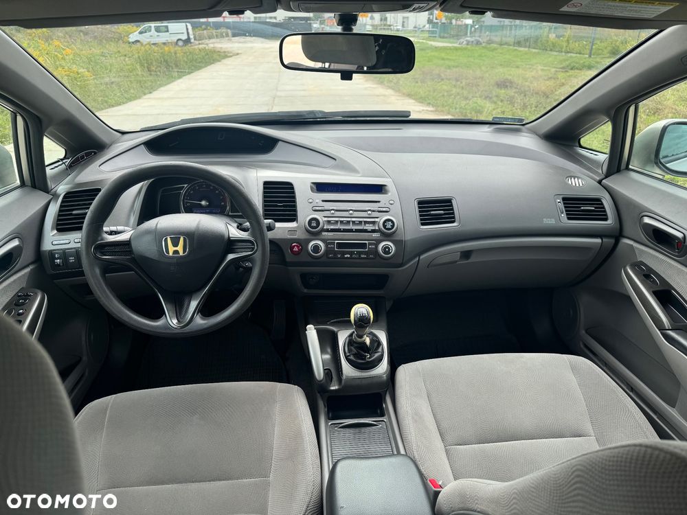 Honda Civic 1.8 Executive - 5