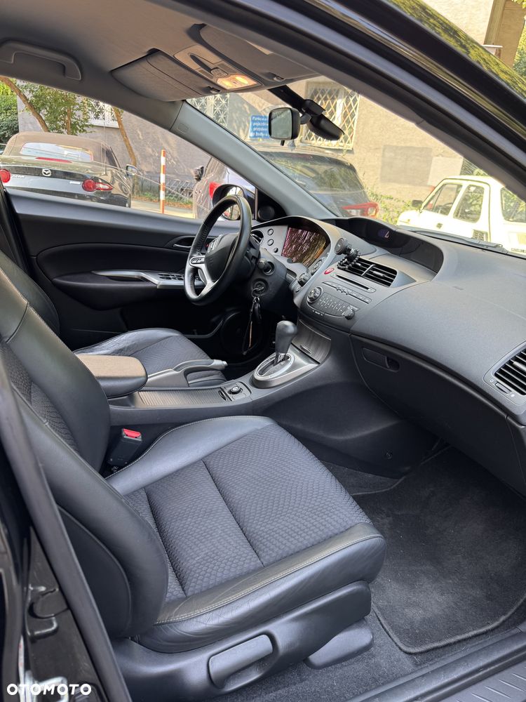 Honda Civic 1.8 Comfort - 9