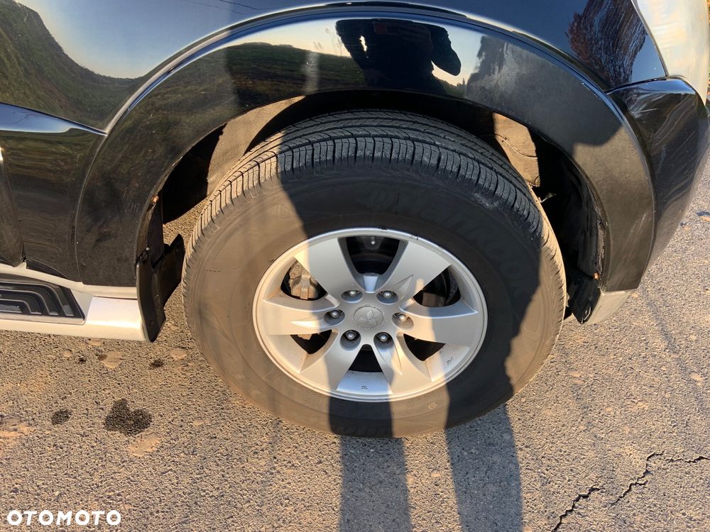 Mitsubishi Pajero 3.2 DID Alpine Edition - 20