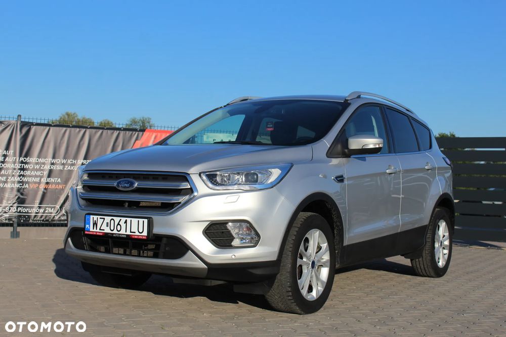 Ford Kuga 1.5 EcoBoost 2x4 Titanium - 3