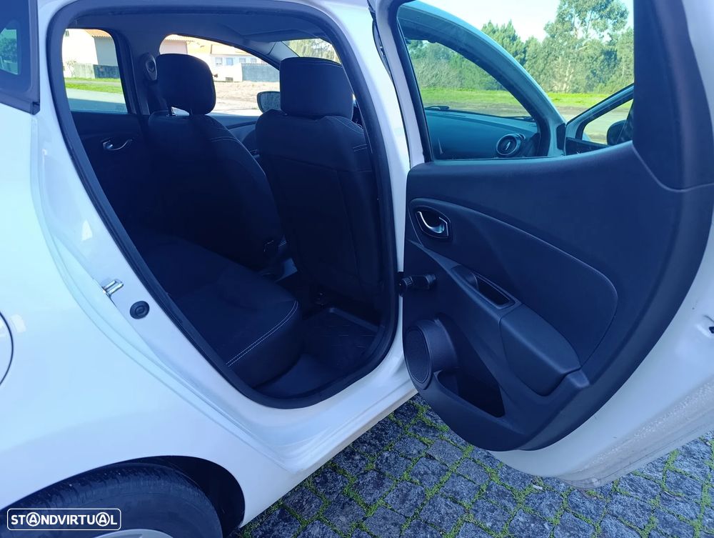 Renault Clio 1.5 dCi Limited EDition - 9
