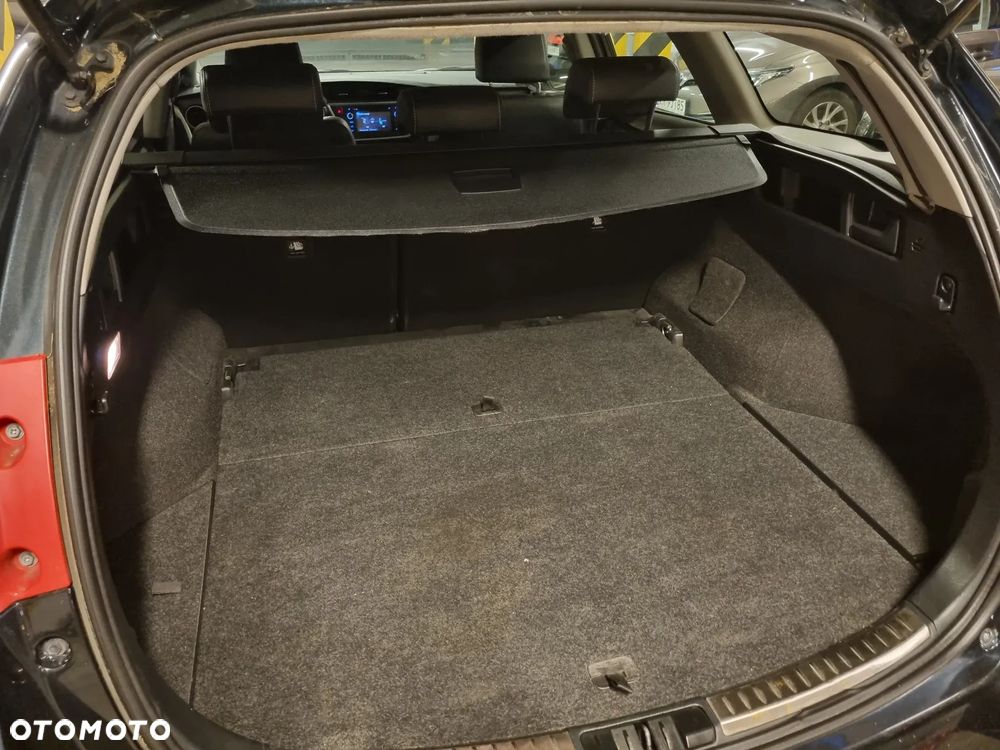 Toyota Auris - 10