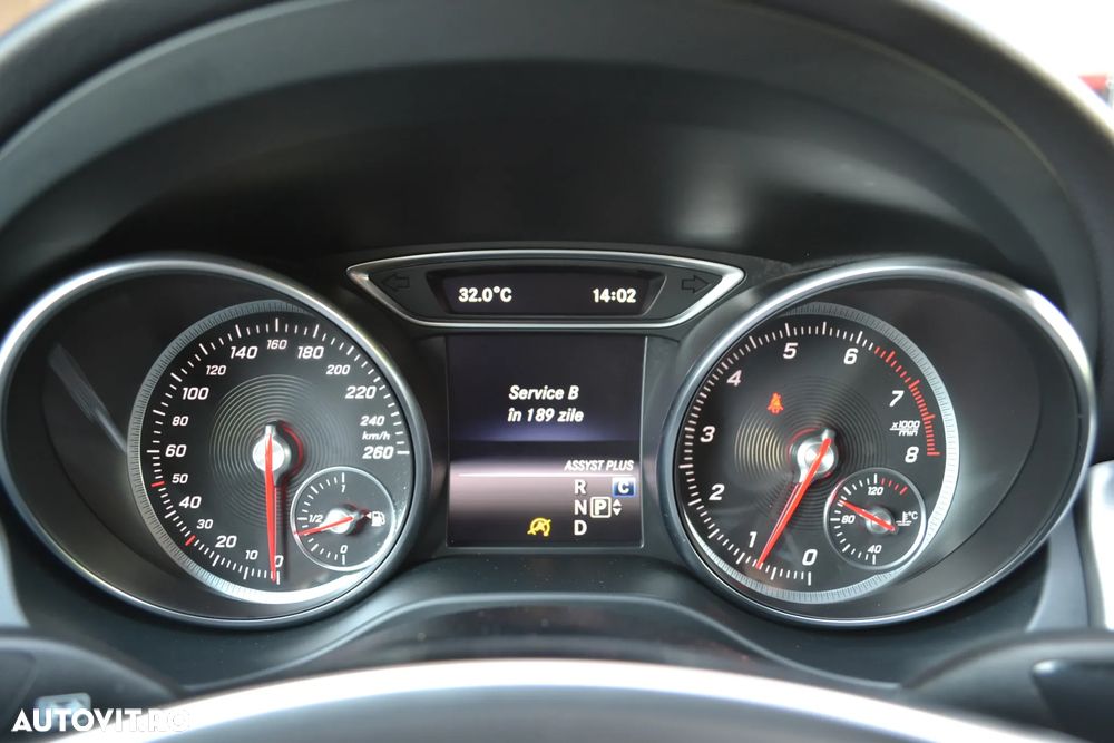 Mercedes-Benz GLA 200 7G-DCT AMG Line - 18
