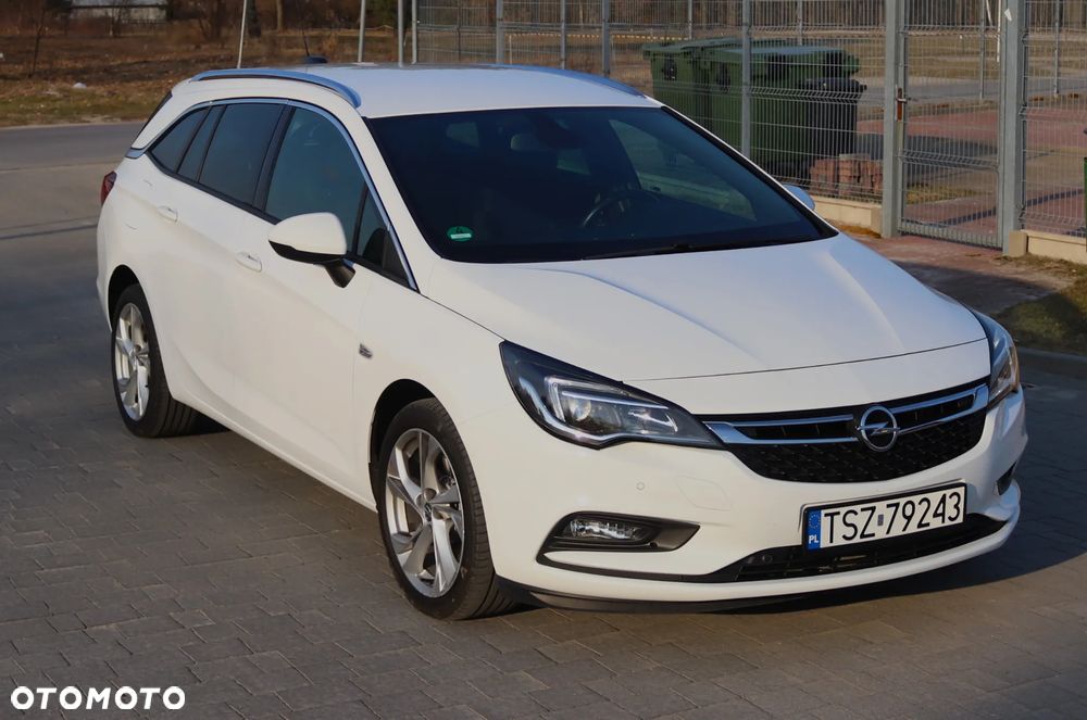 Opel Astra 1.6 D (CDTI) Start/Stop Dynamic - 1