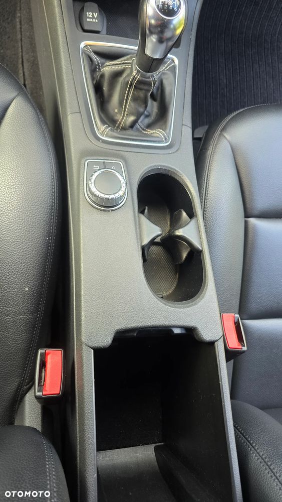 Mercedes-Benz Klasa B 180 BlueEFFICIENCY Edition 1 - 9