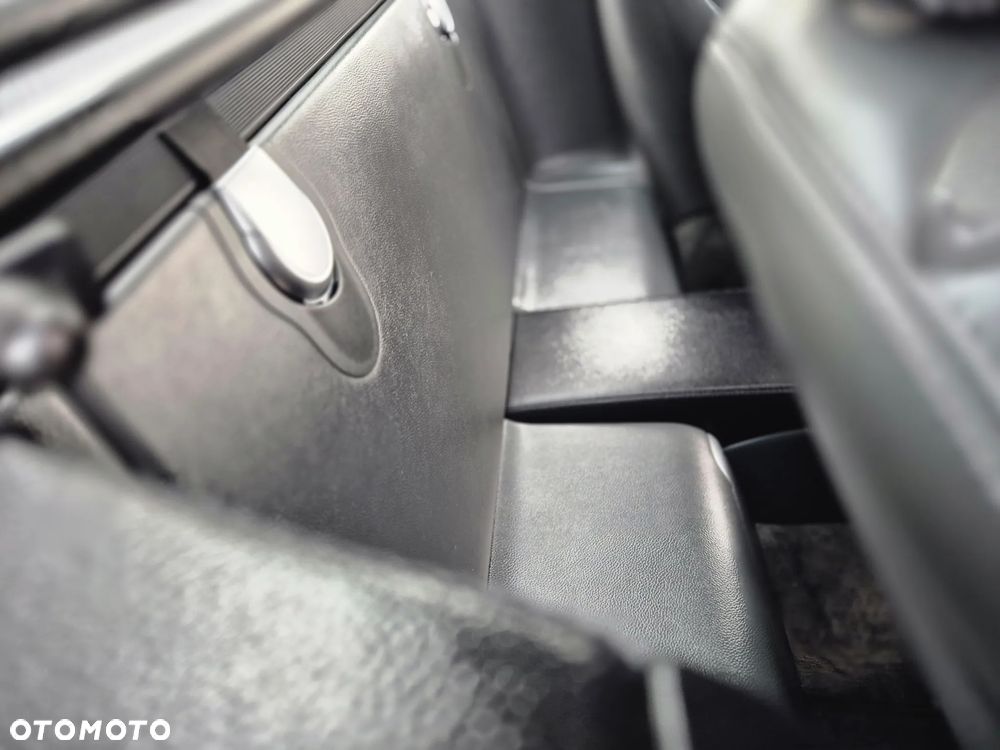 Mercedes-Benz SL - 37