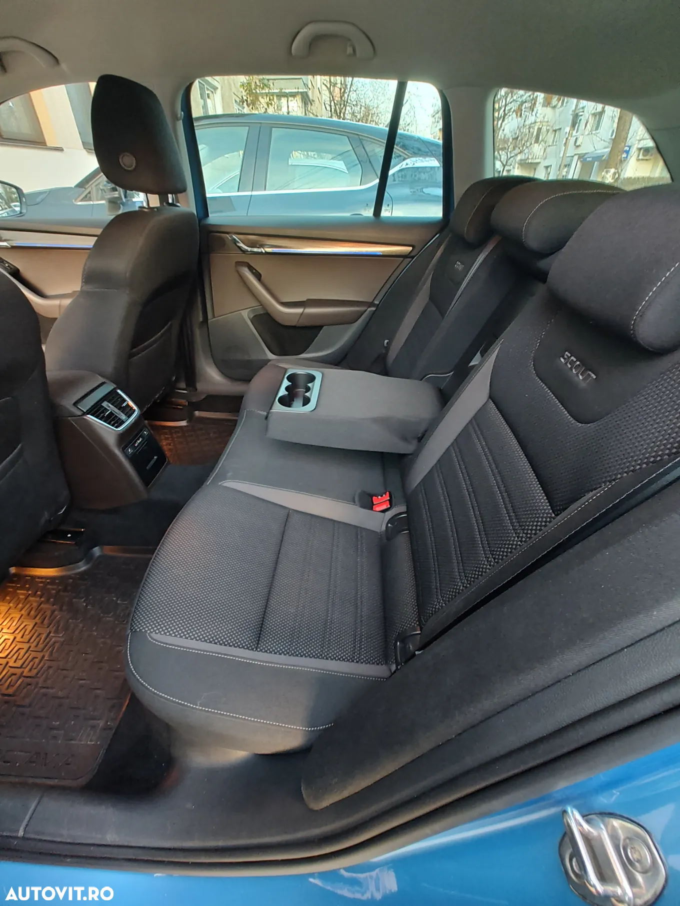 Skoda Octavia 2.0 TDI 4x4 Scout - 13