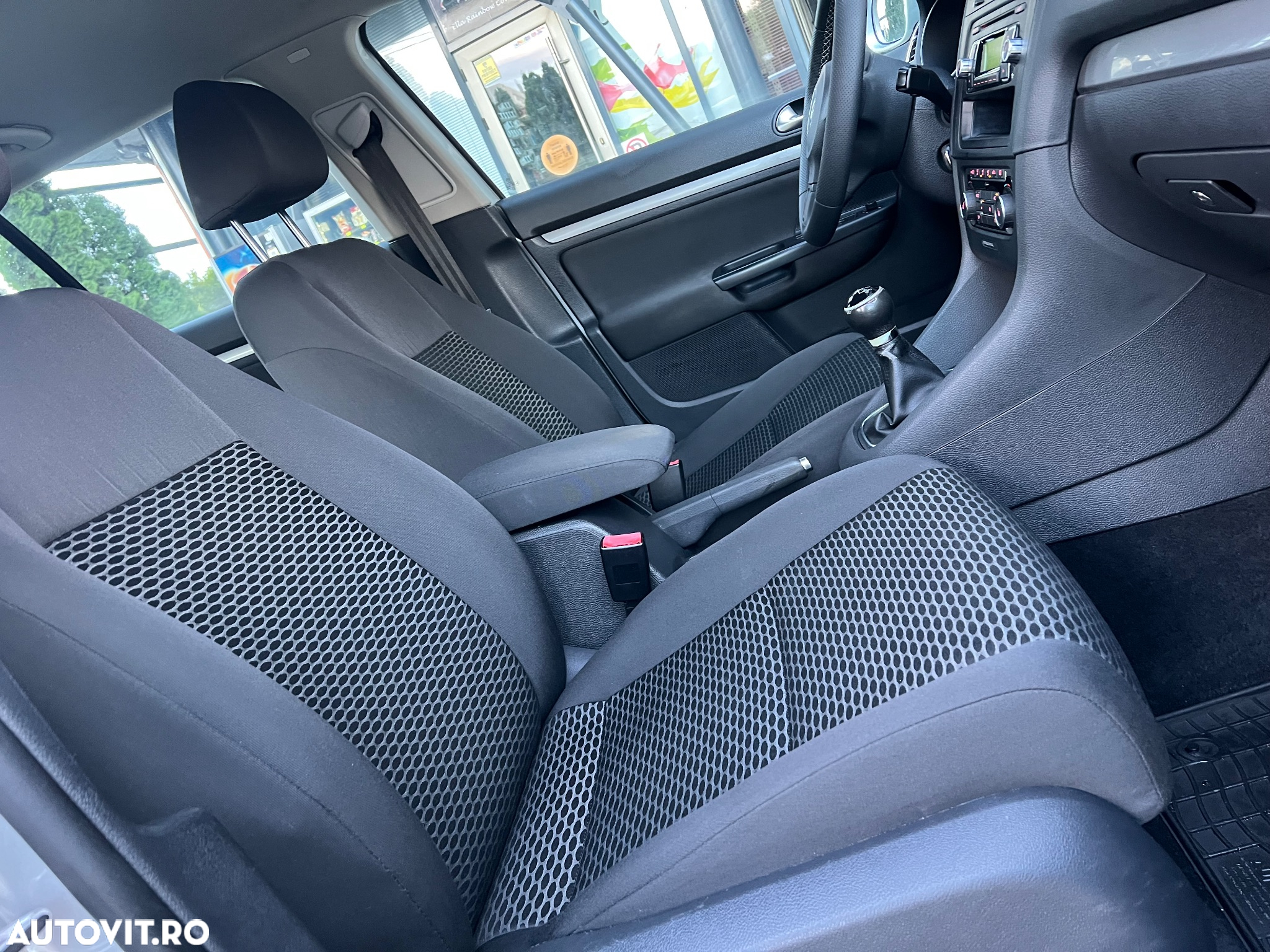 Volkswagen Golf 1.6 TDI 4Motion BlueMotion Technology Comfortline - 6