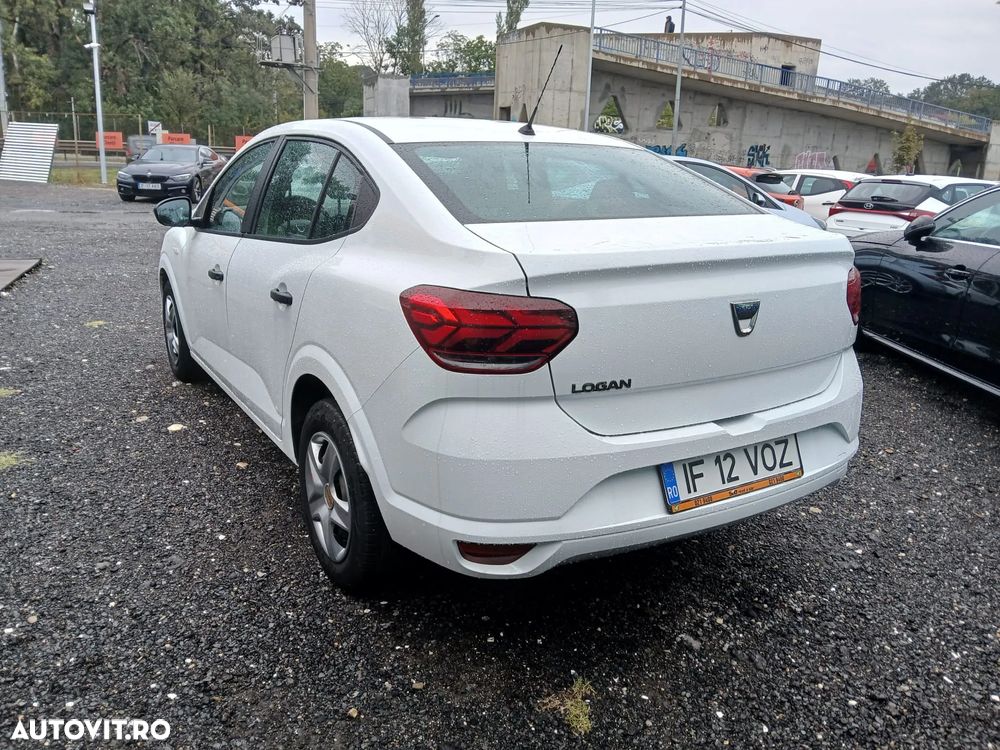 Dacia Logan TCe 90 Essential - 3