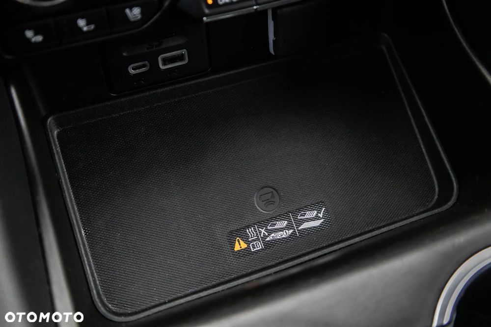 Chevrolet Suburban - 26