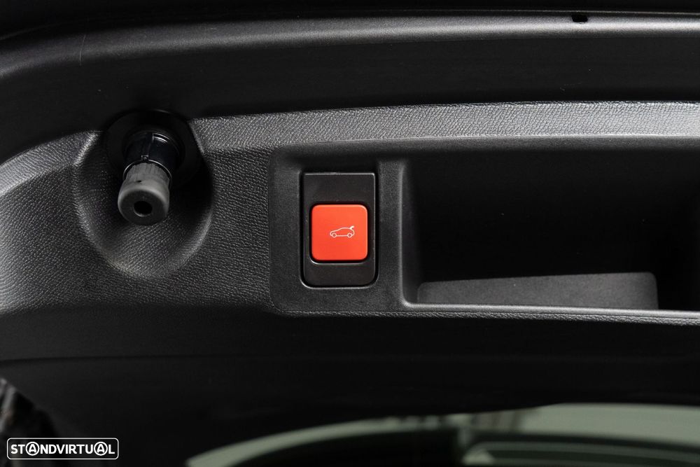 Peugeot 308 SW 1.6 Hybrid GT e-EAT8 - 15