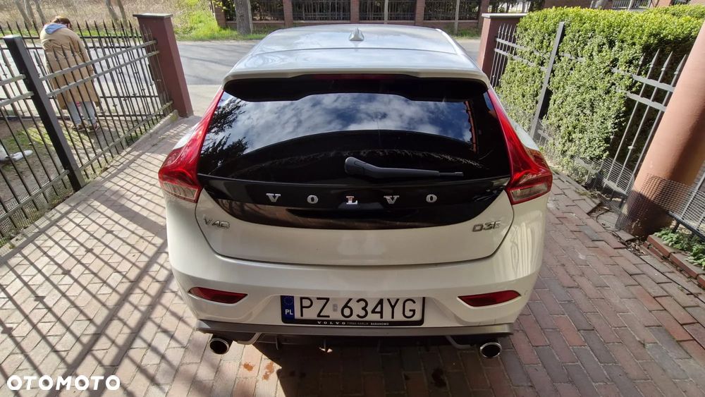 Volvo V40 D3 Drive-E R-Design Momentum - 6