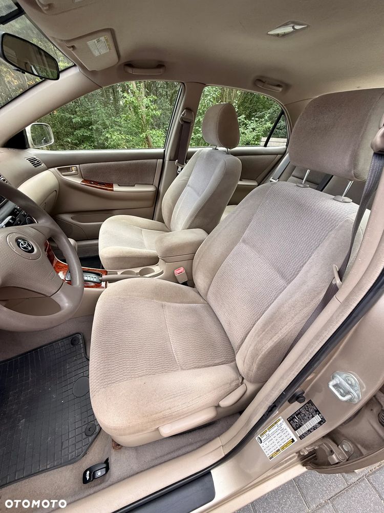 Toyota Corolla - 17