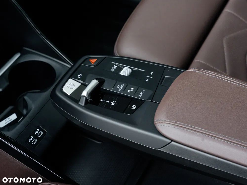 BMW X1 sDrive18i - 9