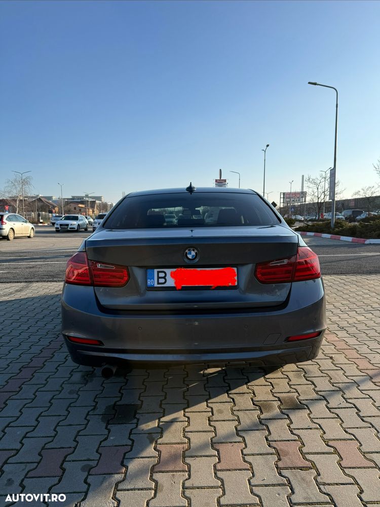 BMW Seria 3 320i EfficientDynamics Edition - 7
