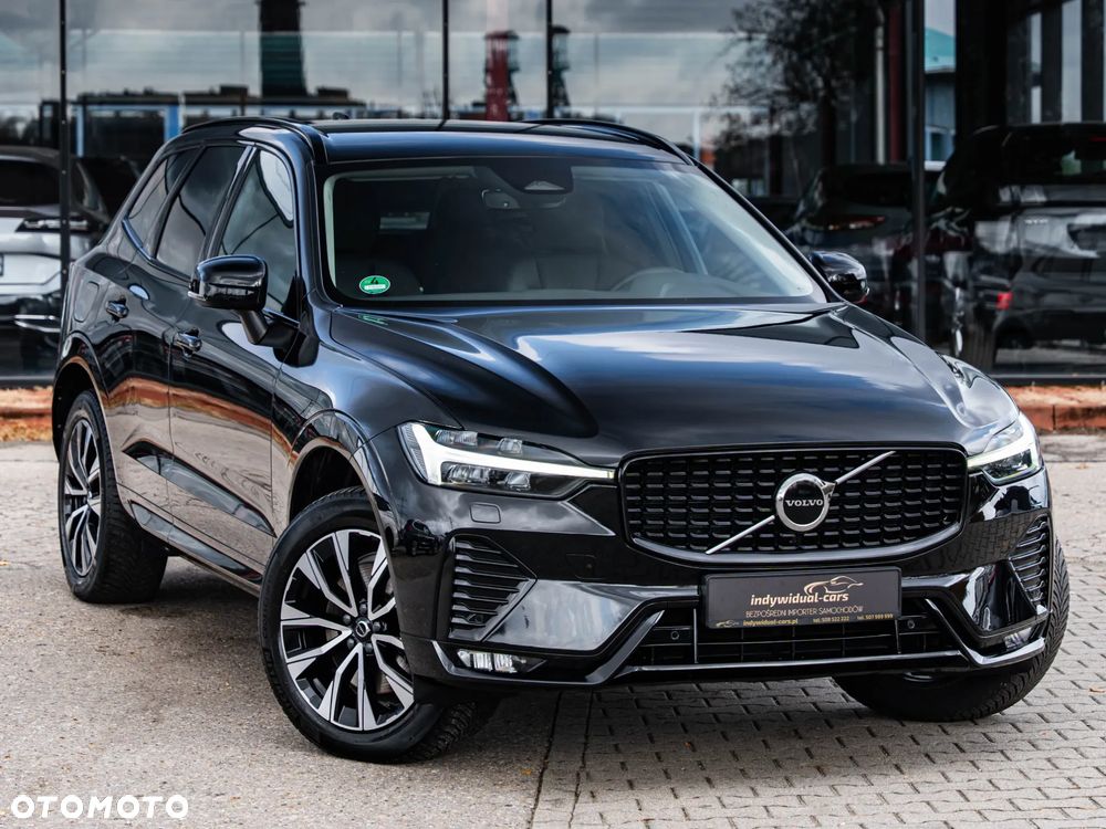 Volvo XC 60 B4 D AWD Plus Dark - 4