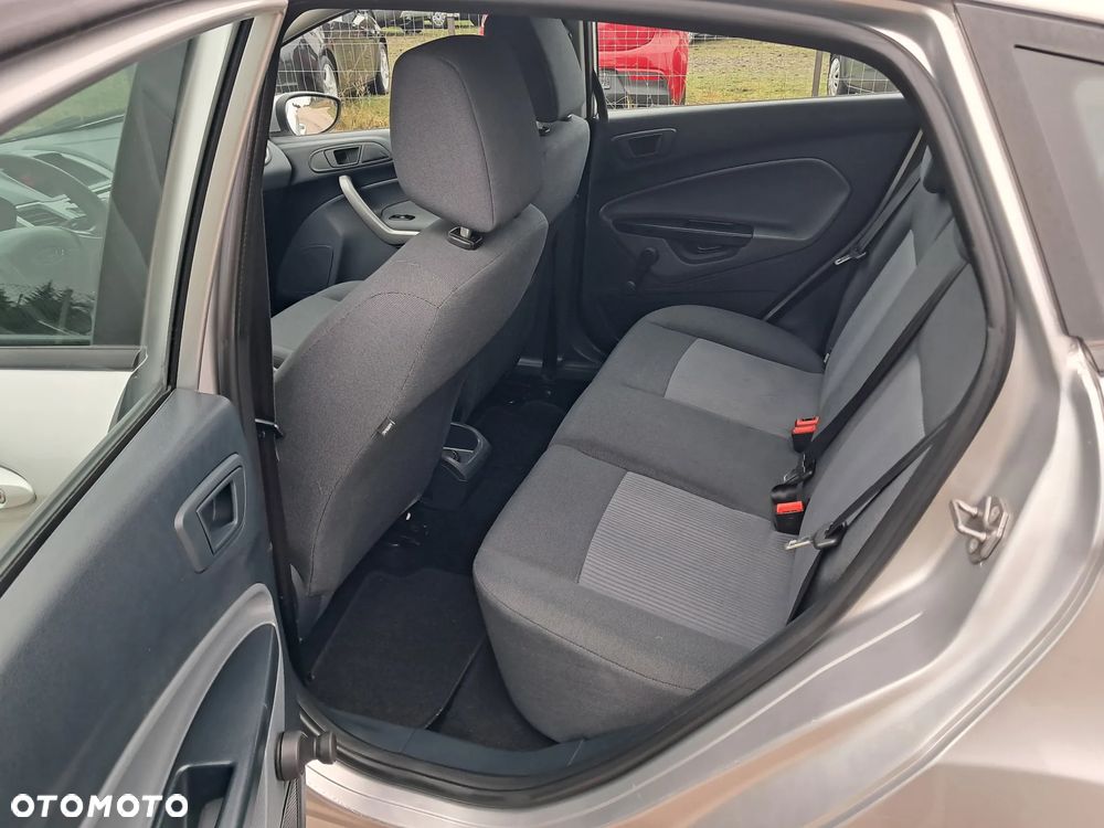 Ford Fiesta 1.25 Champions Edition - 20