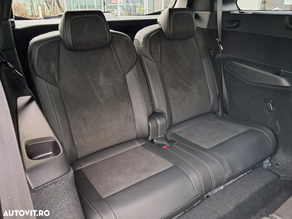 Peugeot 5008 Hybrid 145 e-DSC6 GT - 23