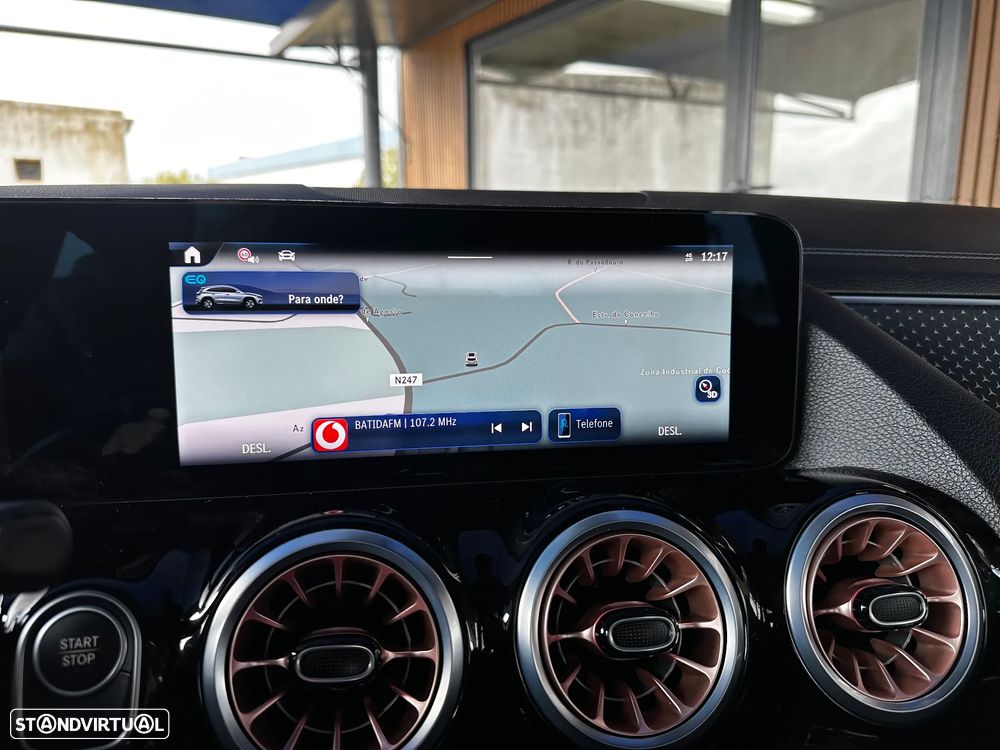 Mercedes-Benz EQA 300 4Matic Electric Art - 33