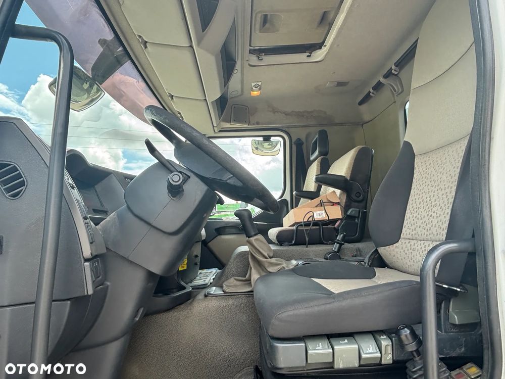 Renault PREMIUM LANDER 4x2 320 KM z HDS FASSI F130 z 5i6 funkcją z sterowaniem radiowym, wywrotka z hydroburtą na 2 siłowniki , resorowe zawieszenie , 3 osobowy, do wiertnicy , brukarstwo , budowa dróg itd - 22