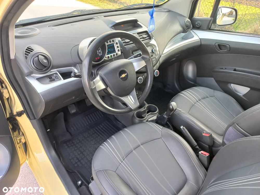 Chevrolet Spark 1.0 - 29