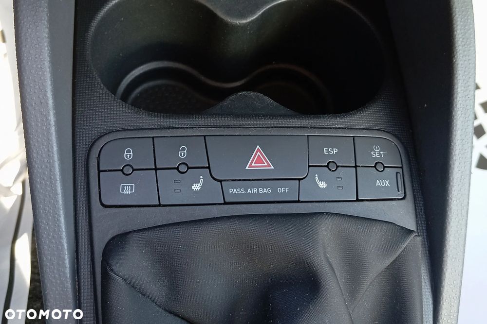 Seat Ibiza 1.4 16V Style - 27
