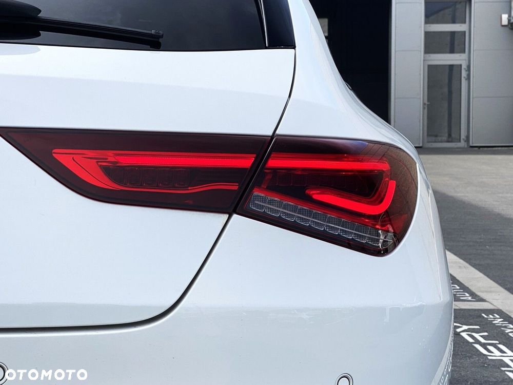 Mercedes-Benz CLA 250 e PHEV 8G-DCT - 11