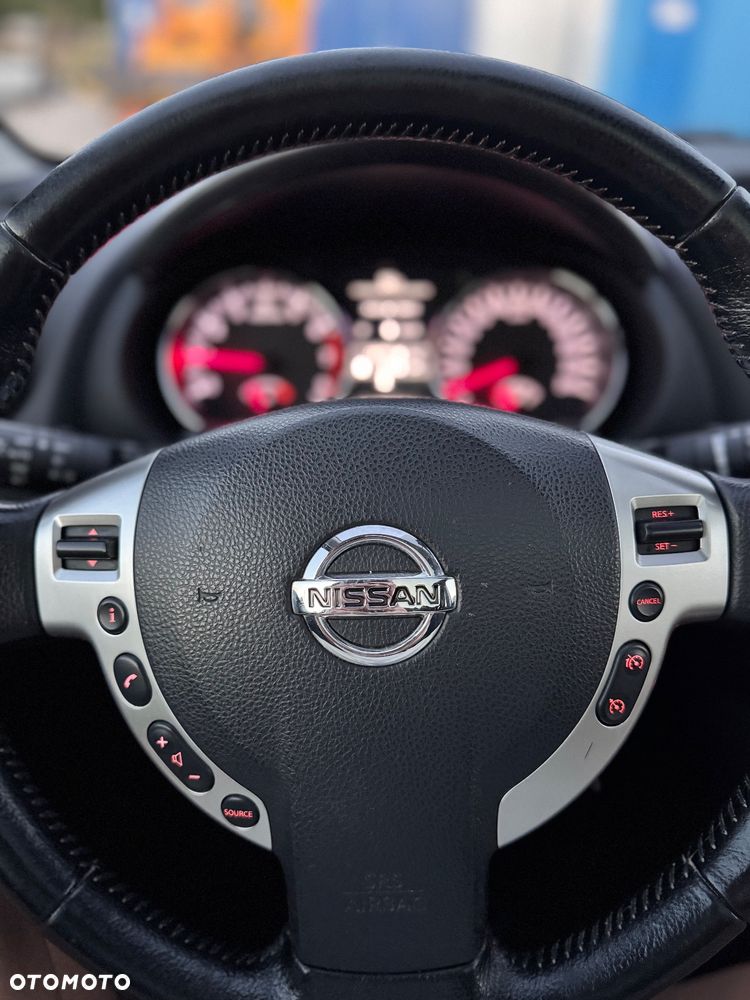 Nissan Qashqai - 22