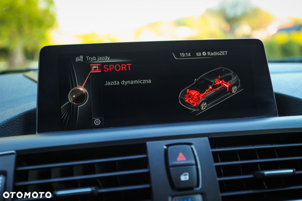 BMW Seria 1 120d Sport-Aut M Sport - 31