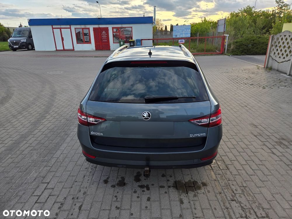 Skoda Superb 2.0 TSI Style DSG - 5