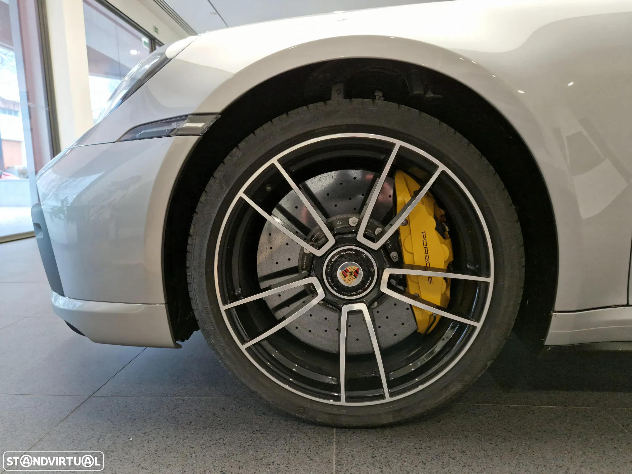 Porsche 911 (992) Turbo S PDK - 10